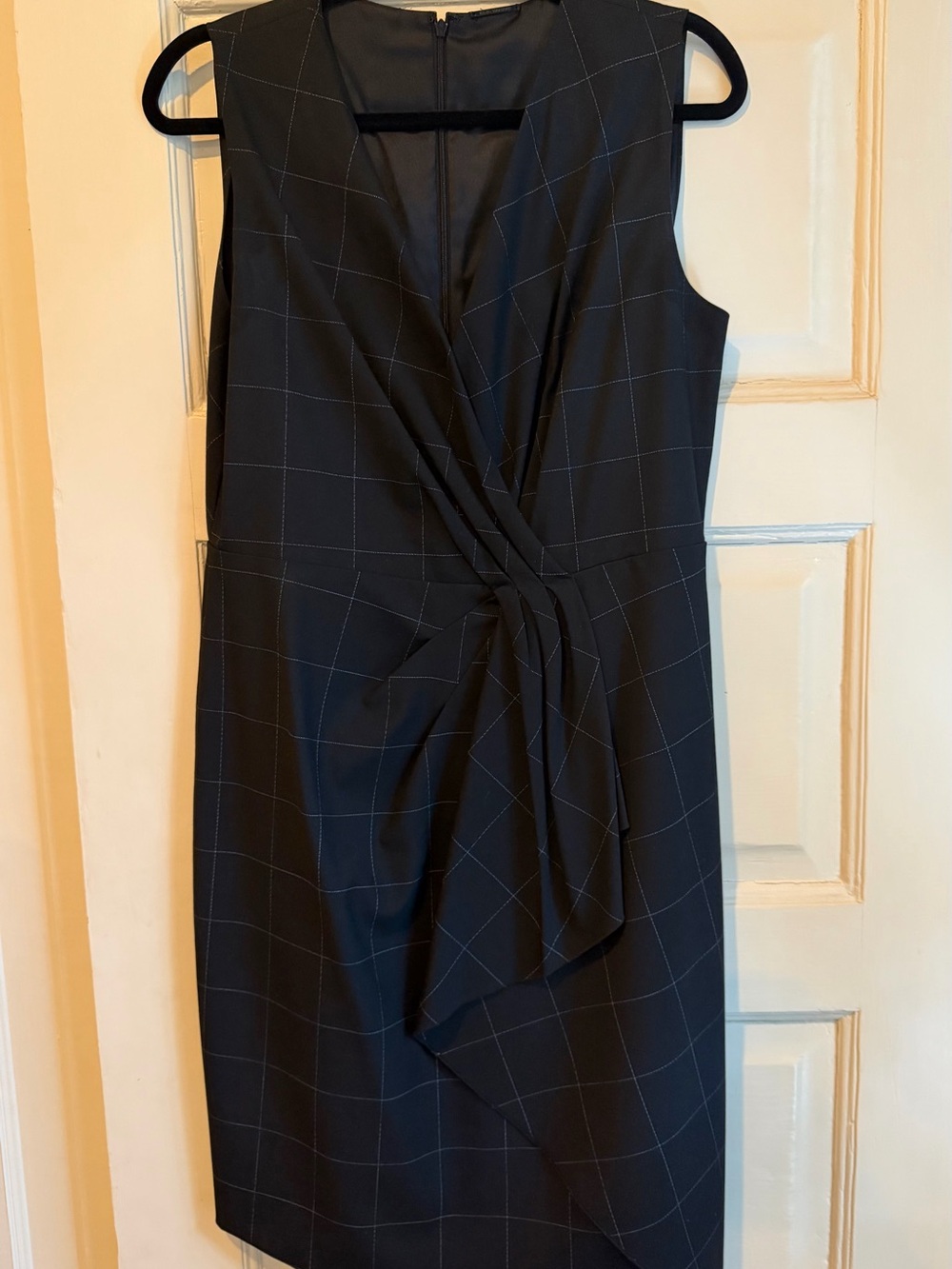 Elie Tahari Black Windowpane Sleeveless Sheath Dress
